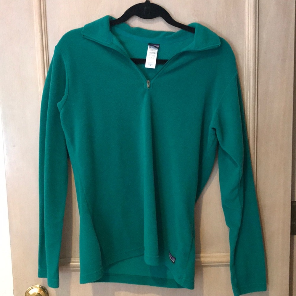 Patagonia green fleece pullover